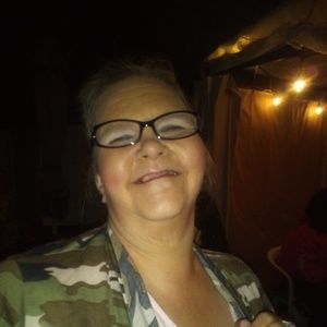 Meet your Posher, Deborah